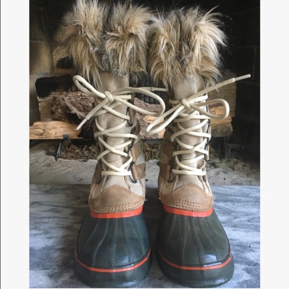 Sorel Joan of Arctic boots